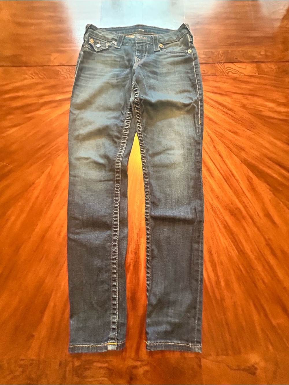 Women’s Skinny Jeans in Dark Blue